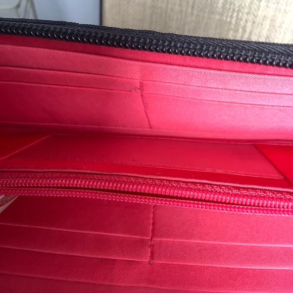 Travelon rfdi Women’sWallet. Very Good Used Condition. - Picture 4 of 7